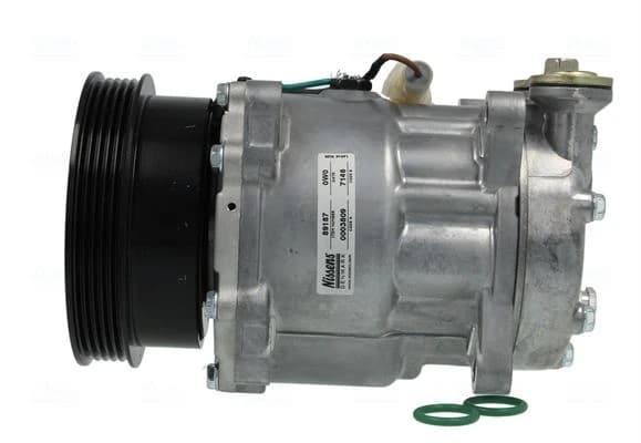 Compressor, air conditioning